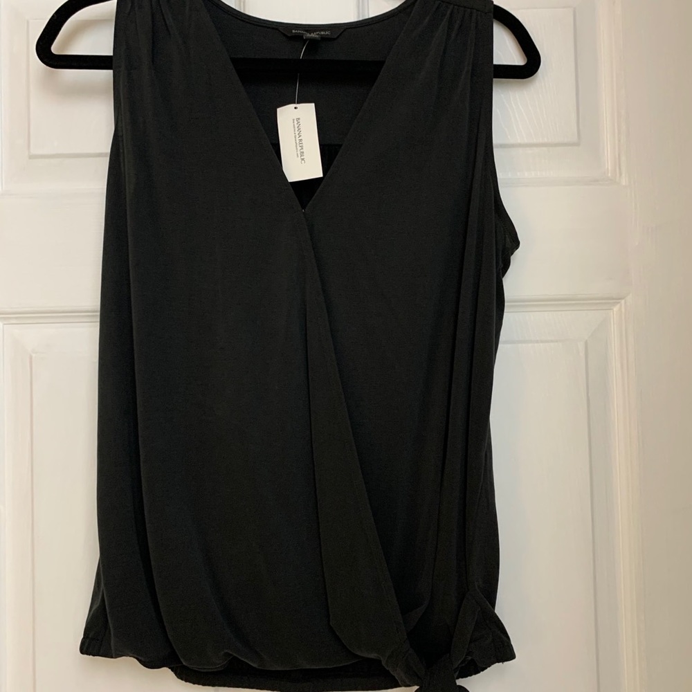 New with tags! Banana Republic sleeveless